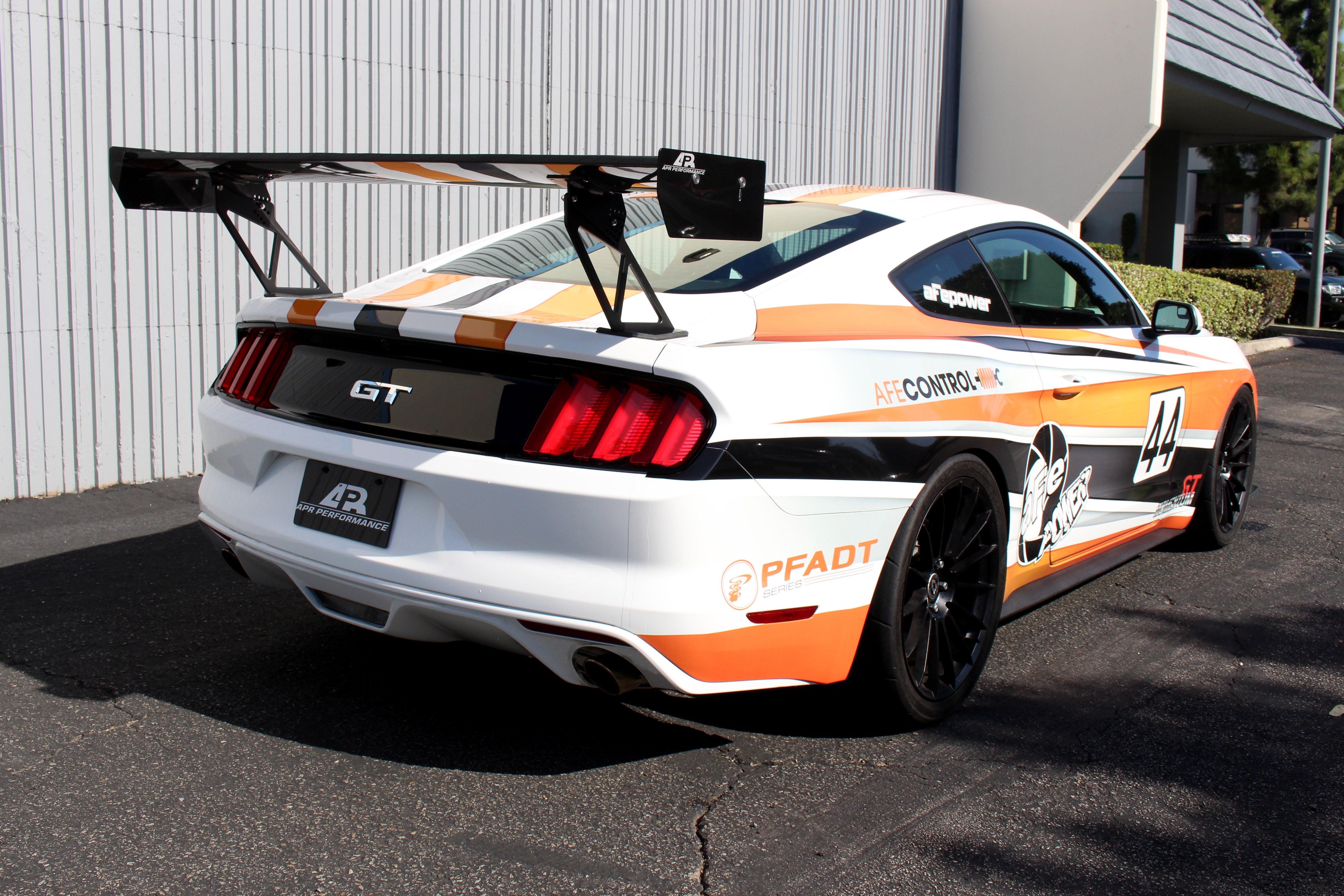 Ford Mustang Shelby GT350 / GT500 / S550 GT-250 Carbon Fiber Adjustable Rear Wing (2015–2017) by APR Performance