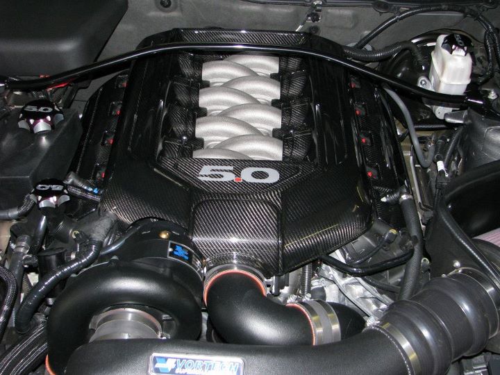 APR Performance Carbon Fiber Engine Plenum Cover for 2011–2014 Ford Mustang GT 5.0 (Manual Transmission)