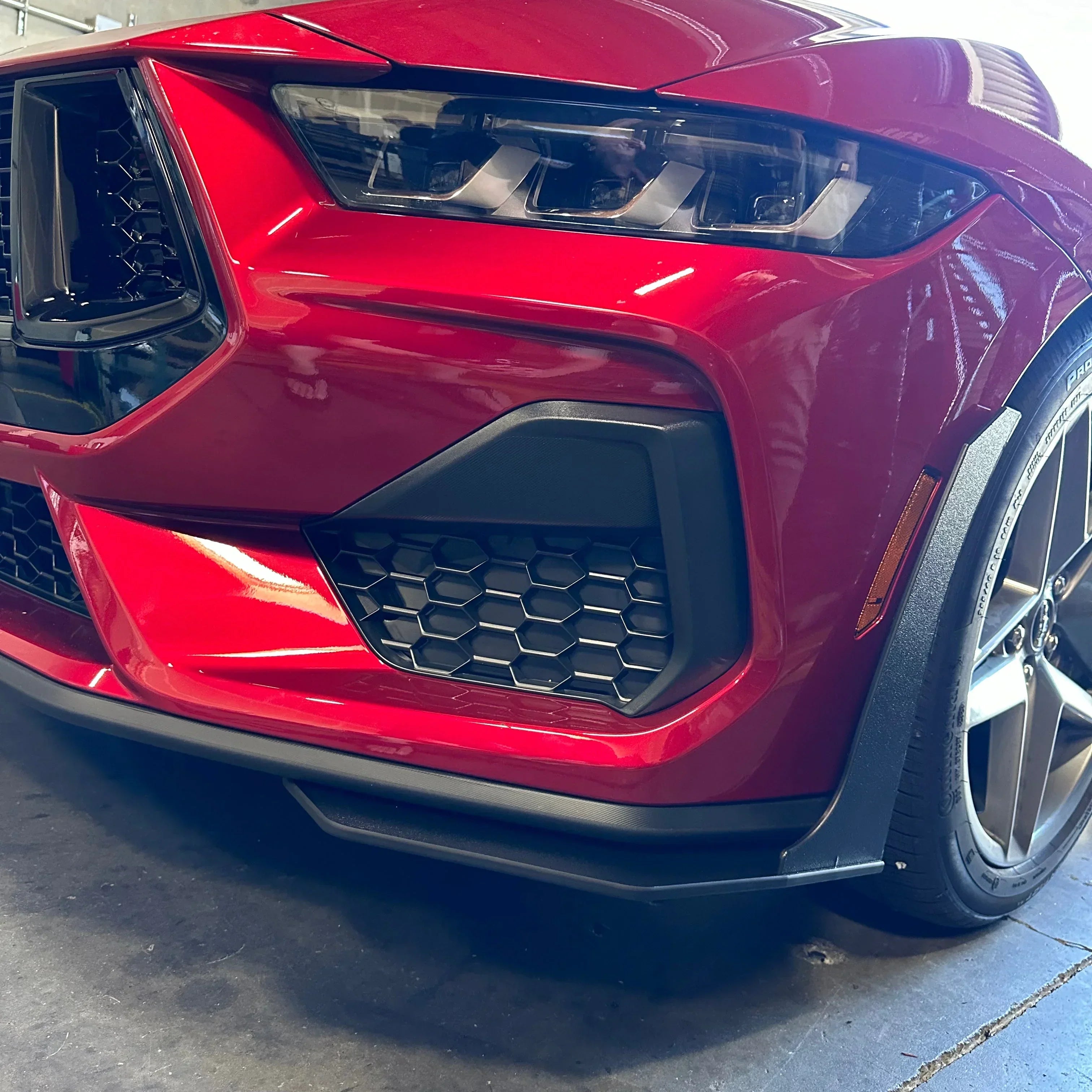 GT500-Style Splitter Winglets & Fender Extensions for 2024+ Ford Mustang GT & EcoBoost (HDPE)