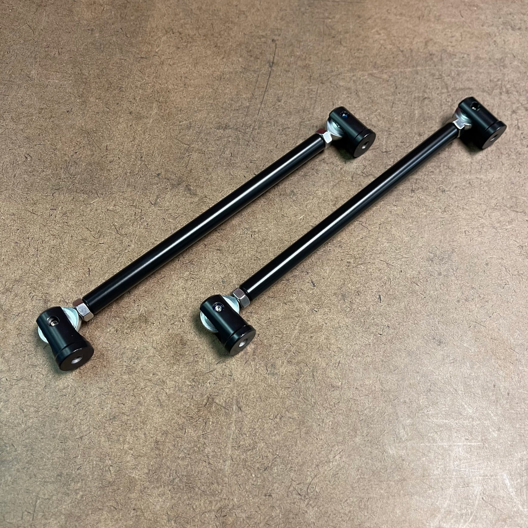 Premium GT4 Splitter Rods – Cerakote UV-Resistant Finish