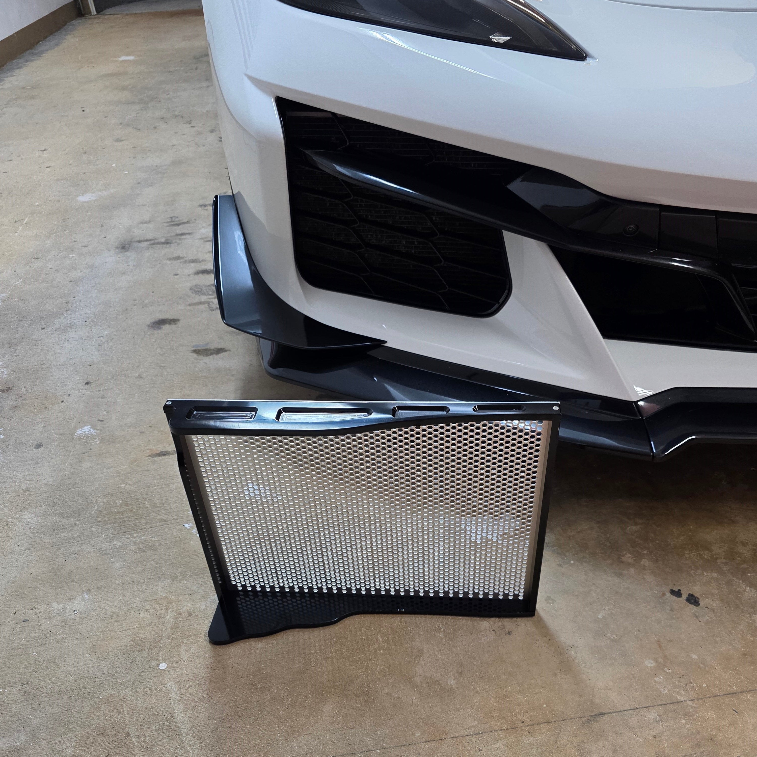 2020+ C8 Corvette Radiator Protection Screens – Front Mesh Rock Guard Kit