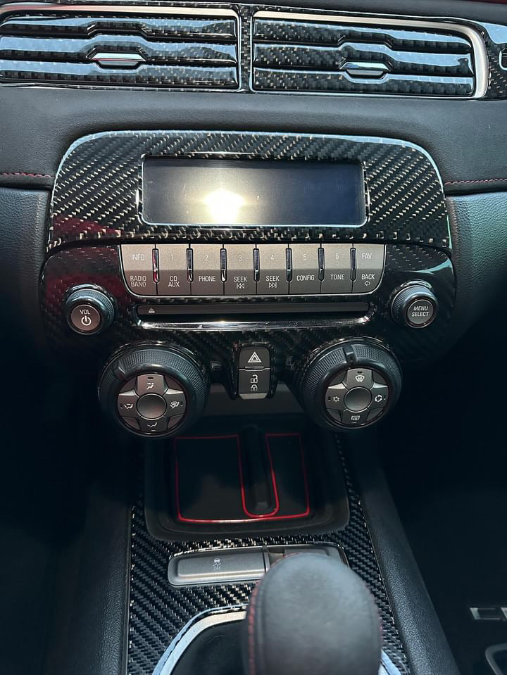 Carbon Fiber Multimedia Radio Trim Cover for 2010-2015 Chevy Camaro