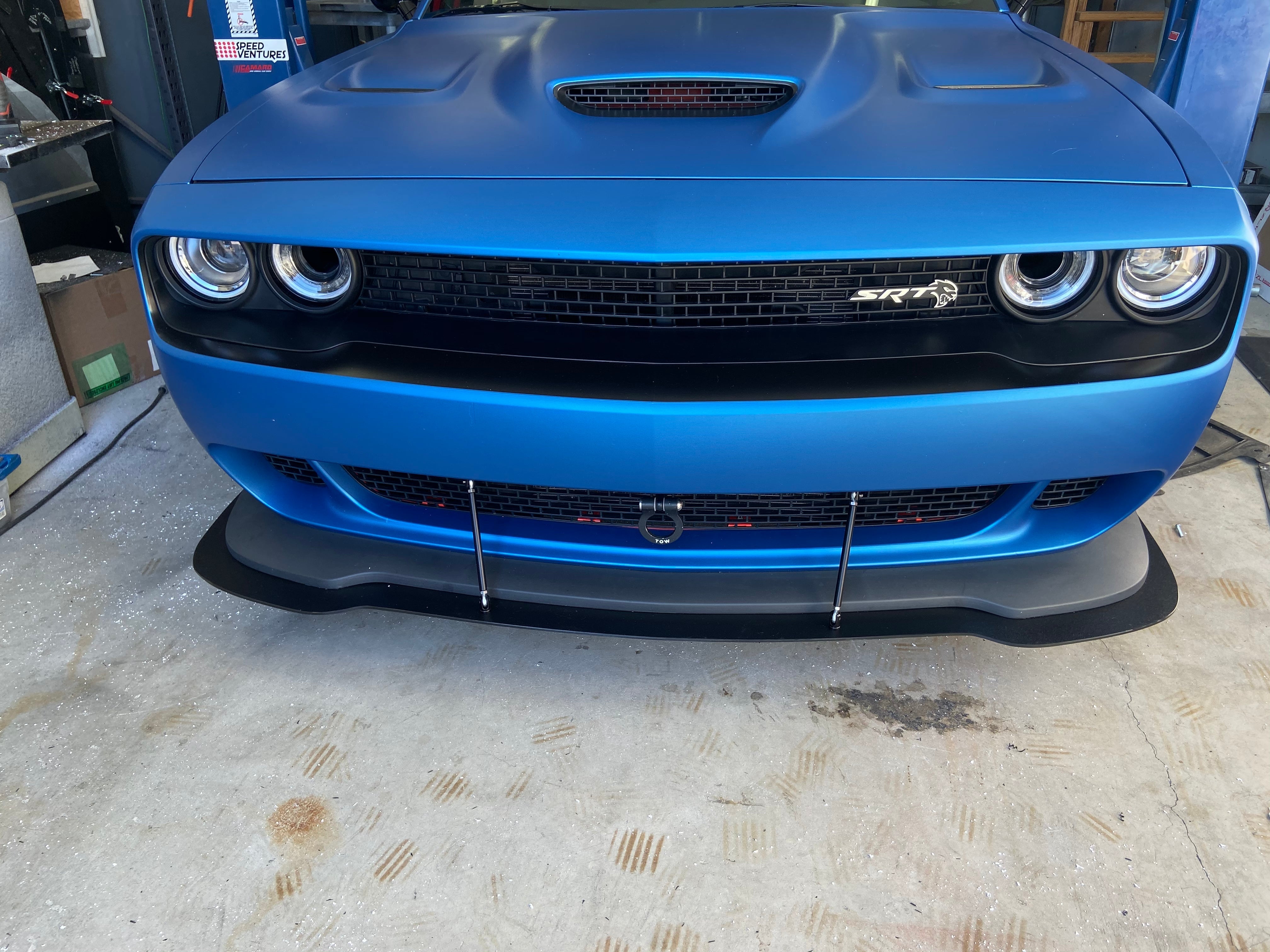 Dodge Challenger 2015–2023 Hellcat/Redeye Body Kit – Splitter, Side Skirts & Rear Extensions | ZL1 Addons