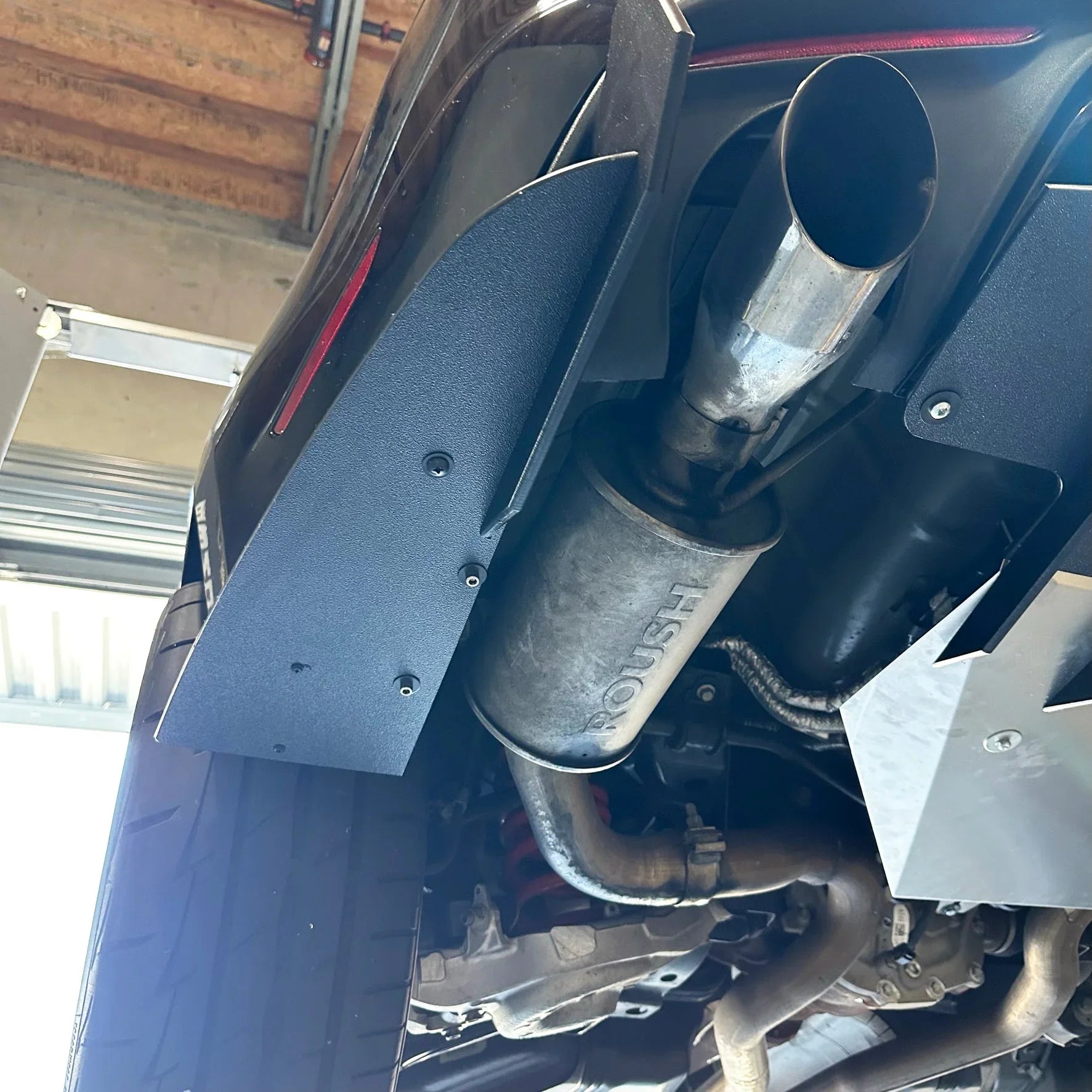 2015–2017 Mustang GT & EcoBoost Stealth Rear Diffuser – Dual Exhaust Aero Diffuser