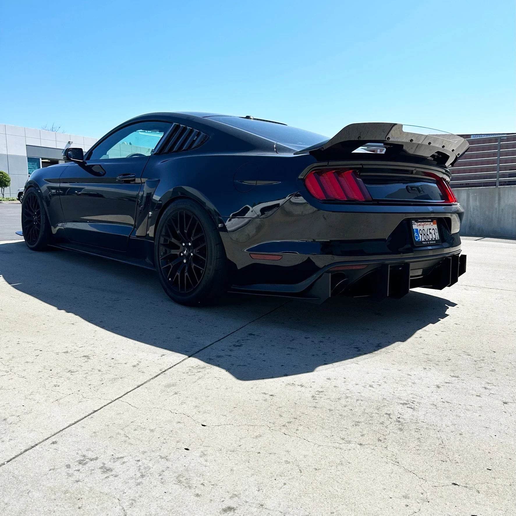 2015–2017 Mustang GT & EcoBoost Stealth Rear Diffuser – Dual Exhaust Aero Diffuser